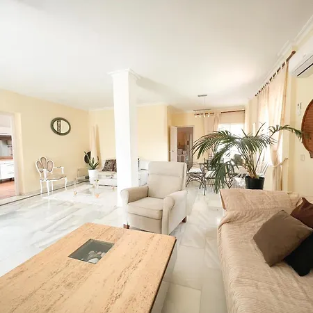 Villa Beautiful Close To Puerto Banus By